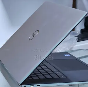 Photo - New Laptop Dell Inspiron 15 16GB Intel Core I7 SSD 1T