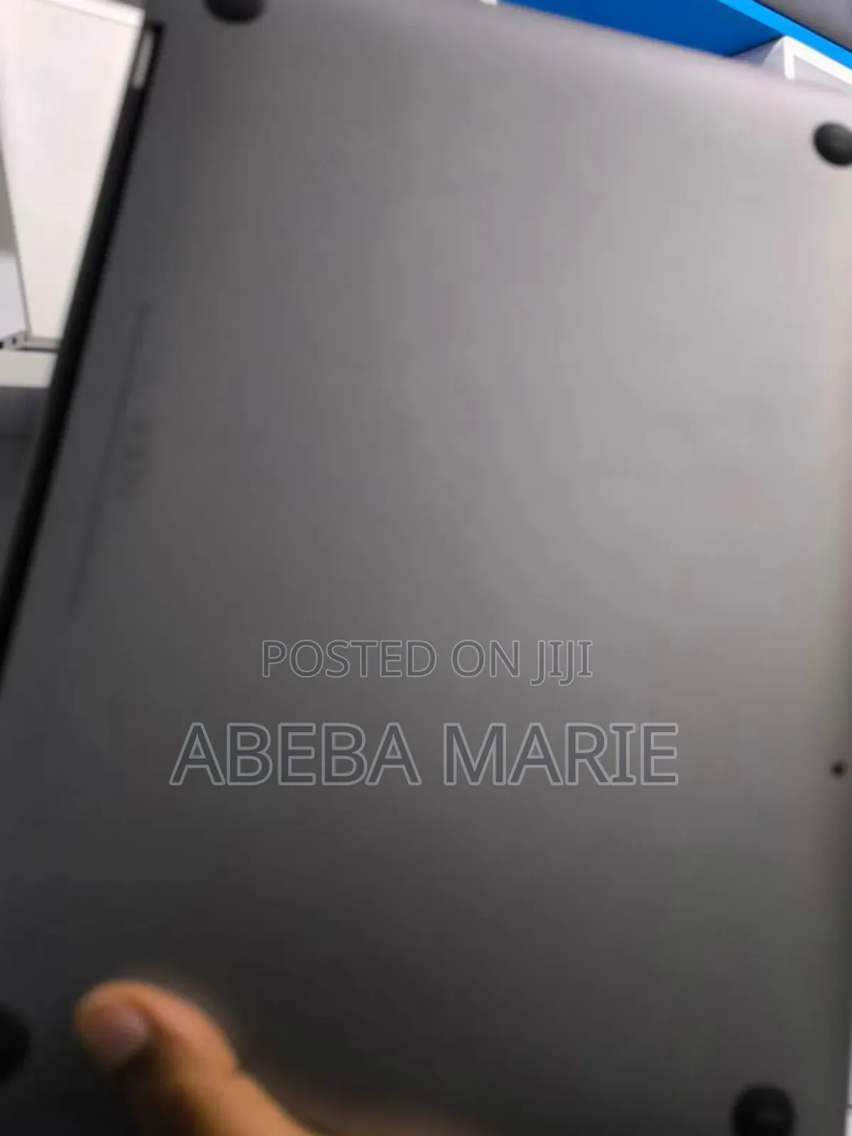 New Laptop Apple MacBook Pro 2022 M2 8GB Apple M2 SSD 256GB