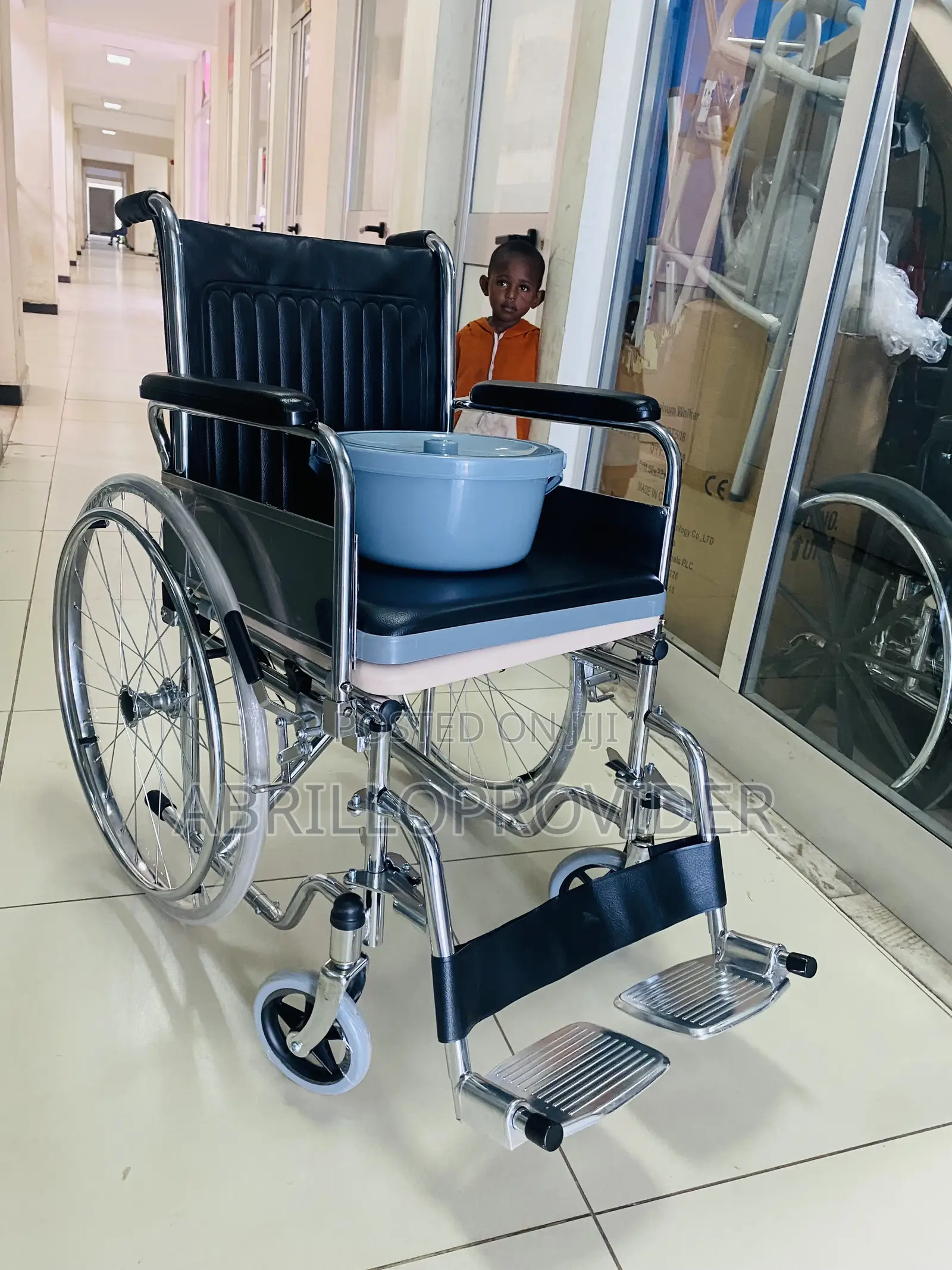 አዲስ ዊልቸር ሽንት ቤት ያላቸው Wheelchair፺wheelchair፼wheelchair፺wheel