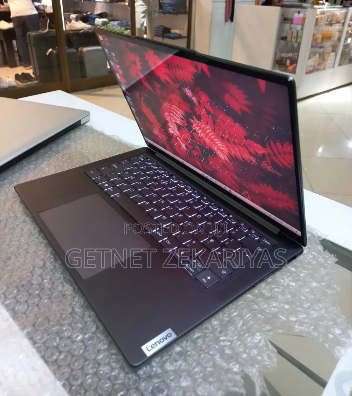 New Laptop Lenovo Yoga 710 32GB AMD Ryzen 7 SSD 1T