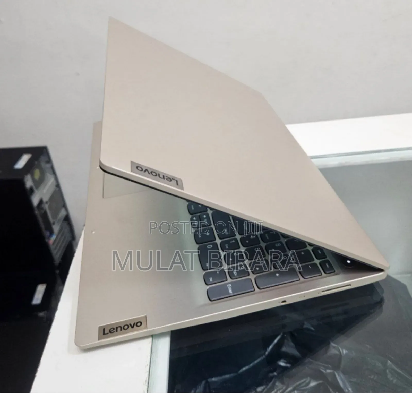 New Laptop Lenovo Ideapad 3 8GB Intel Core I5 SSD 256GB