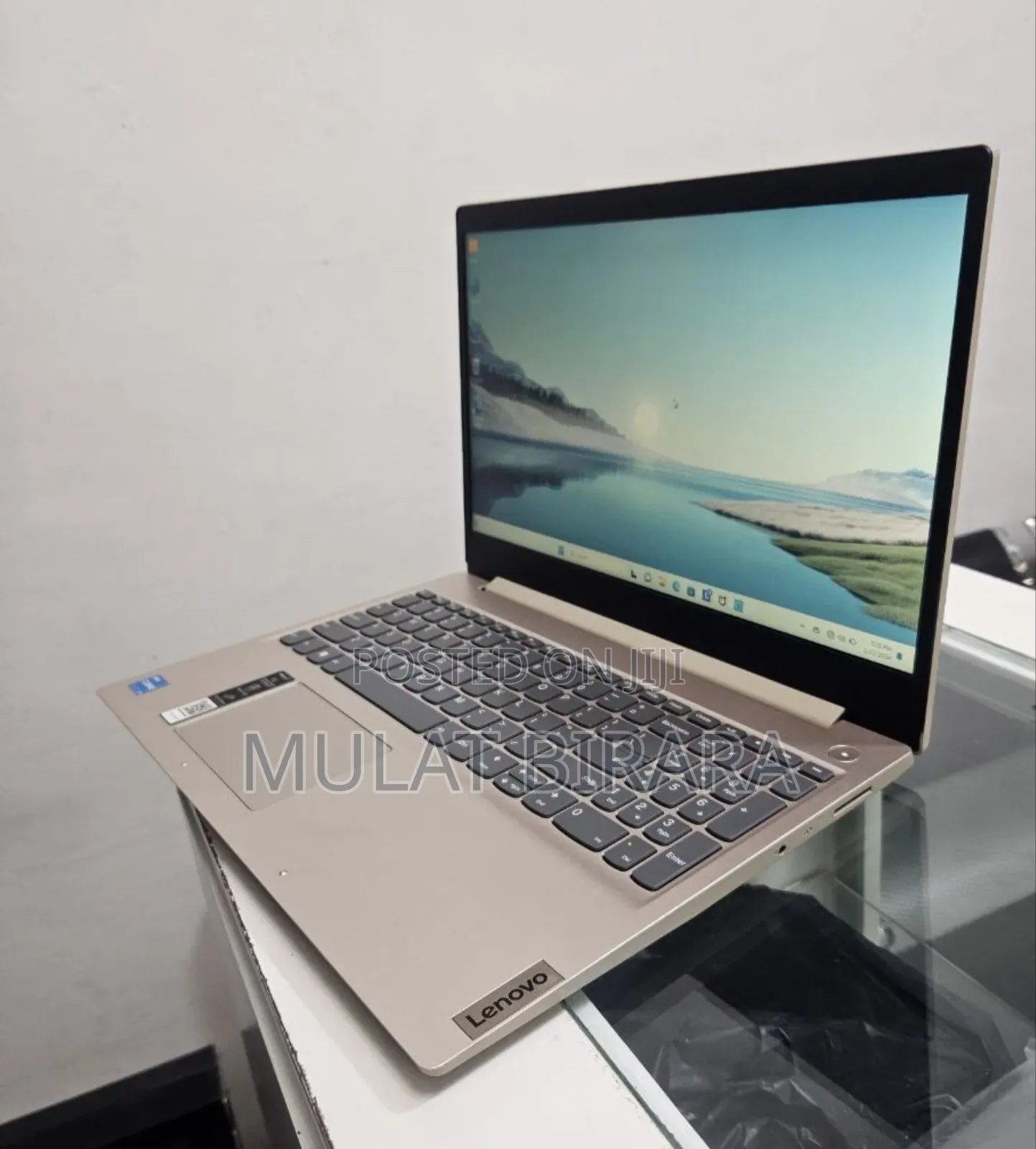 New Laptop Lenovo Ideapad 3 8GB Intel Core I5 SSD 256GB