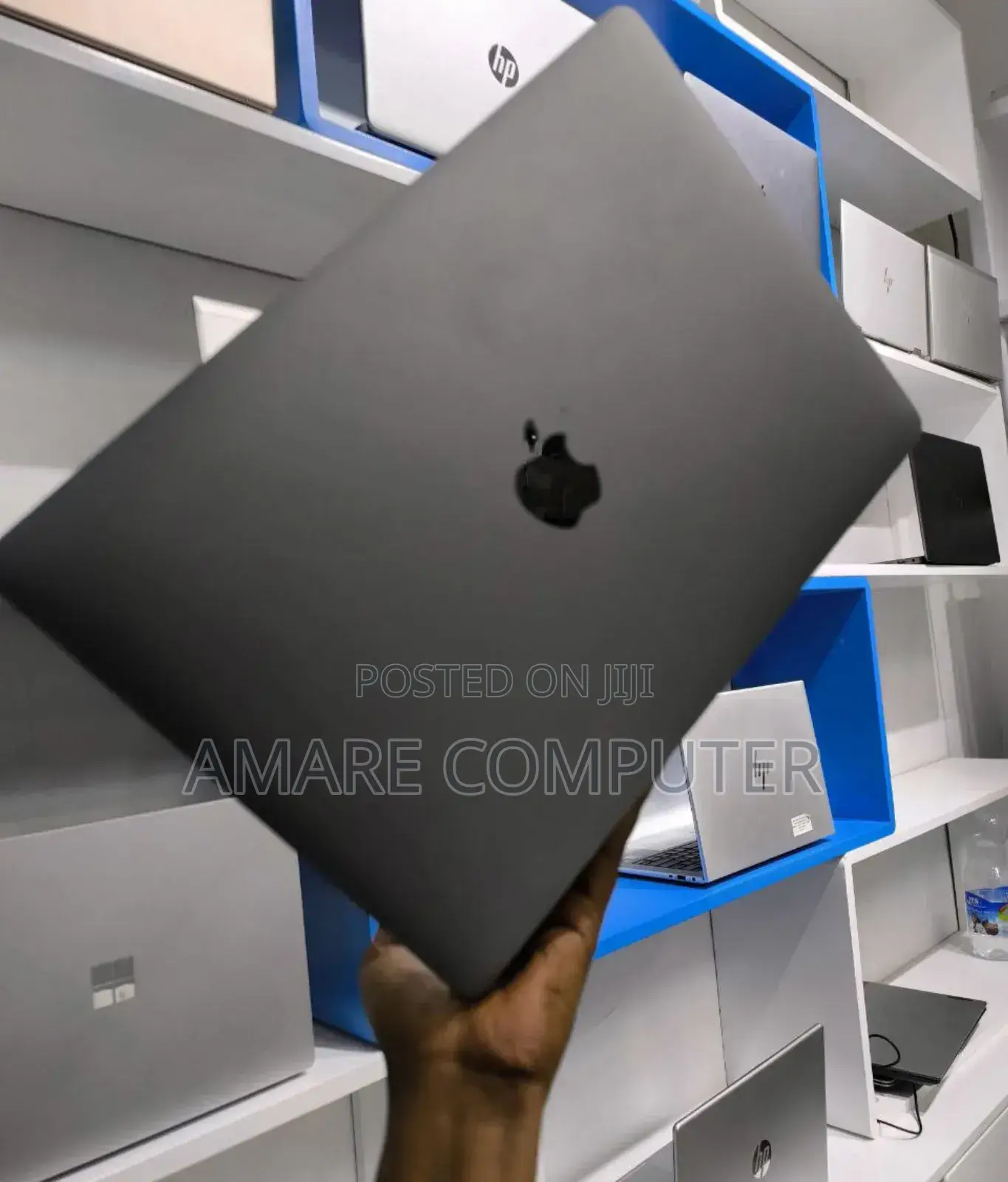 New Laptop Apple MacBook Pro 2019 16GB Intel Core I7 SSD 512GB