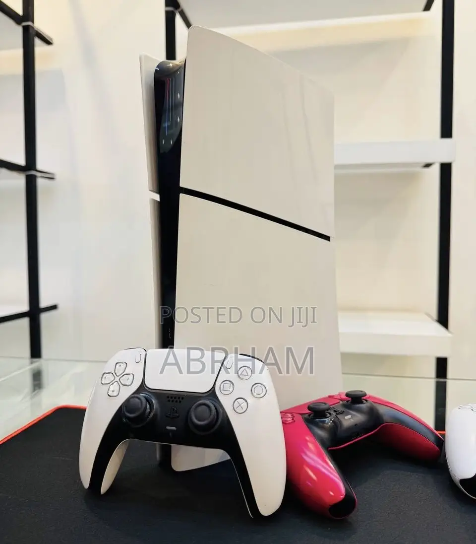 Play Station 5 Slim