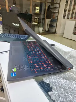 New Laptop Dell 16GB Intel Core I7 SSD 512GB