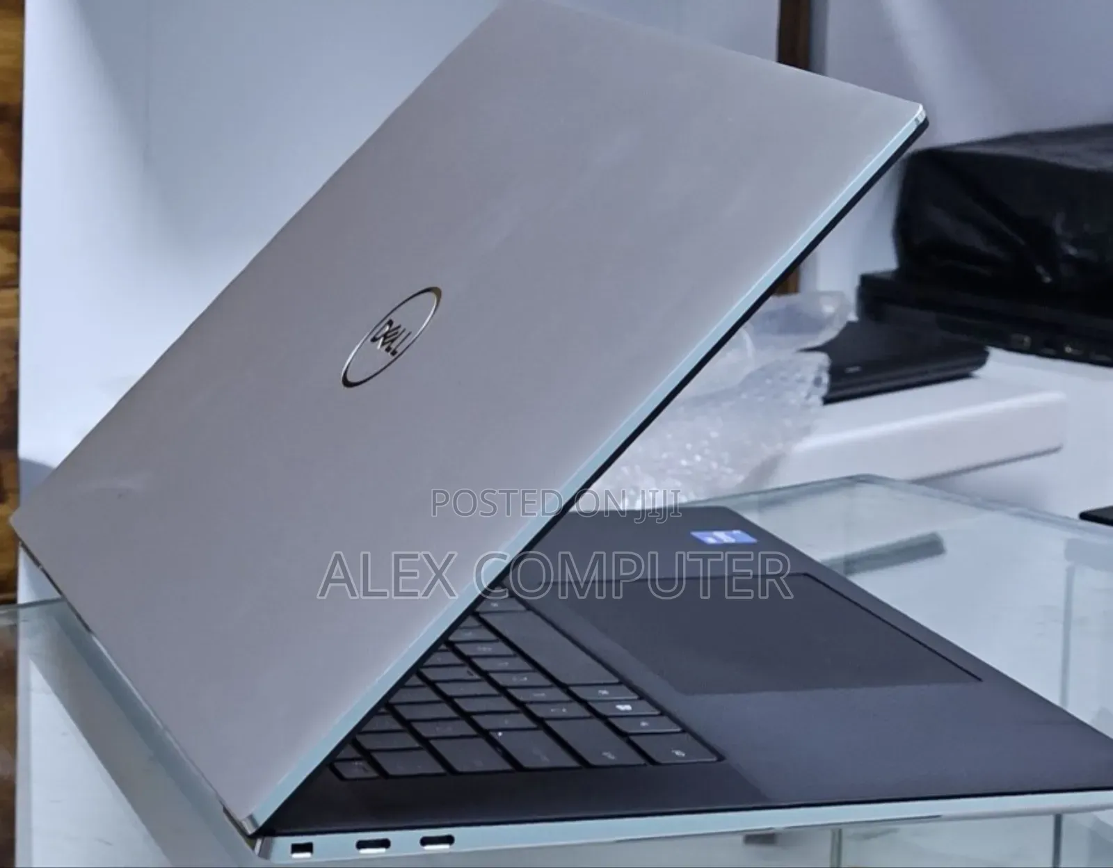 New Laptop Dell XPS 15 16GB Intel Core I7 SSD 1T