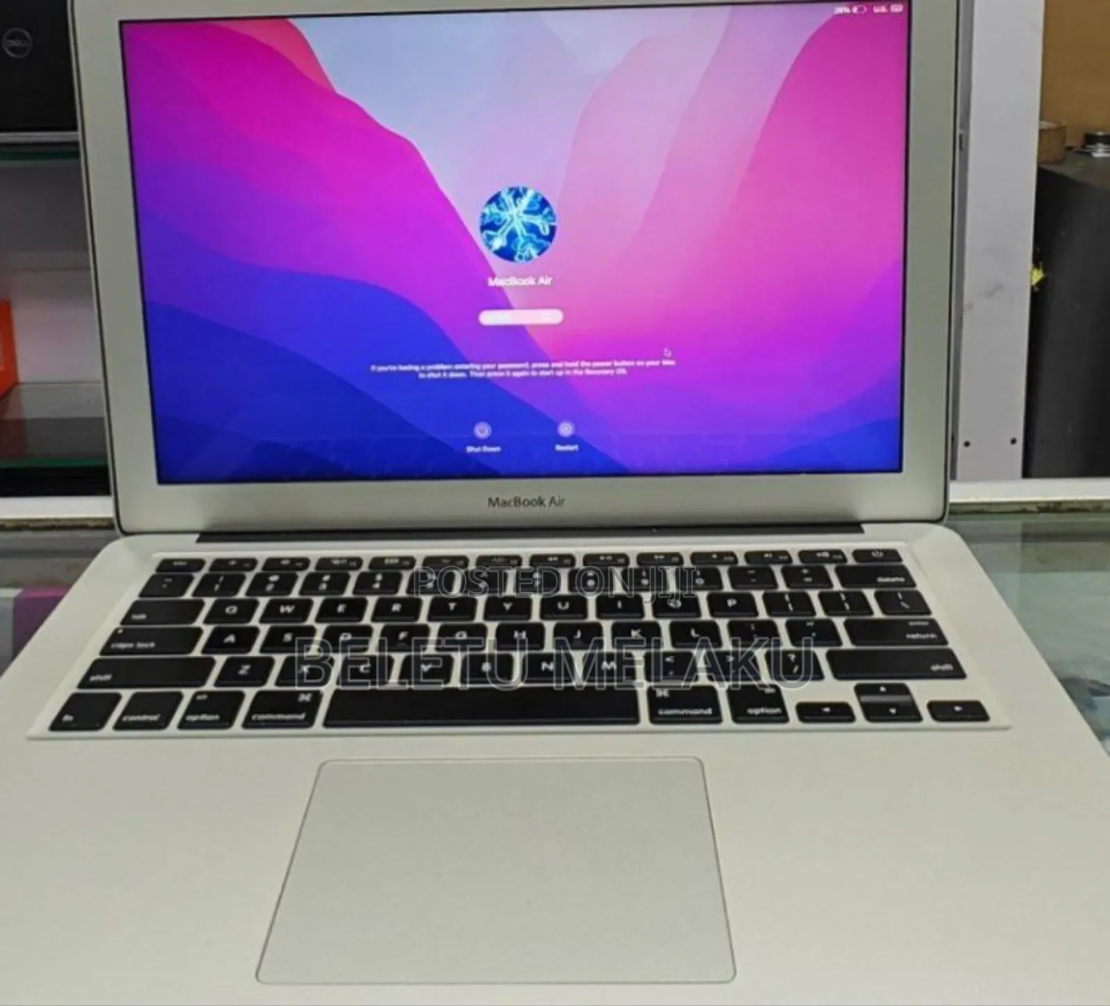 New Laptop Apple MacBook Air 2017 8GB Intel Core I5 SSD 128GB