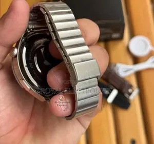 የጀርመን ብራንድ ስማርት ሰዓት ከ3 ማሰሪያ ጋር