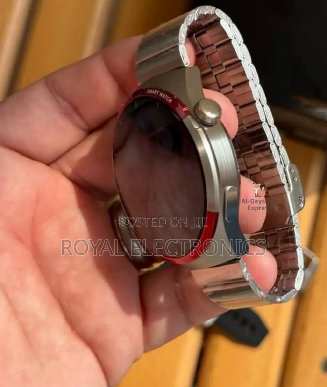 የጀርመን ብራንድ ስማርት ሰዓት ከ3 ማሰሪያ ጋር