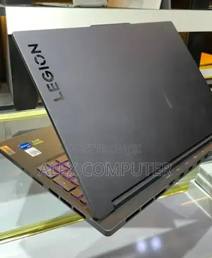New Laptop Lenovo Legion 7 16GB Intel Core i7 SSD 512GB