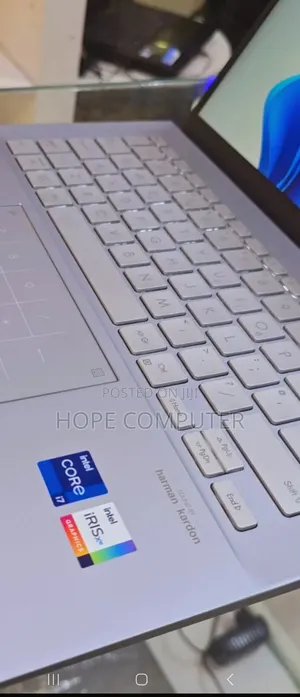 New Laptop Asus ZenBook UX31A 16GB Intel Core I7 SSD 1T