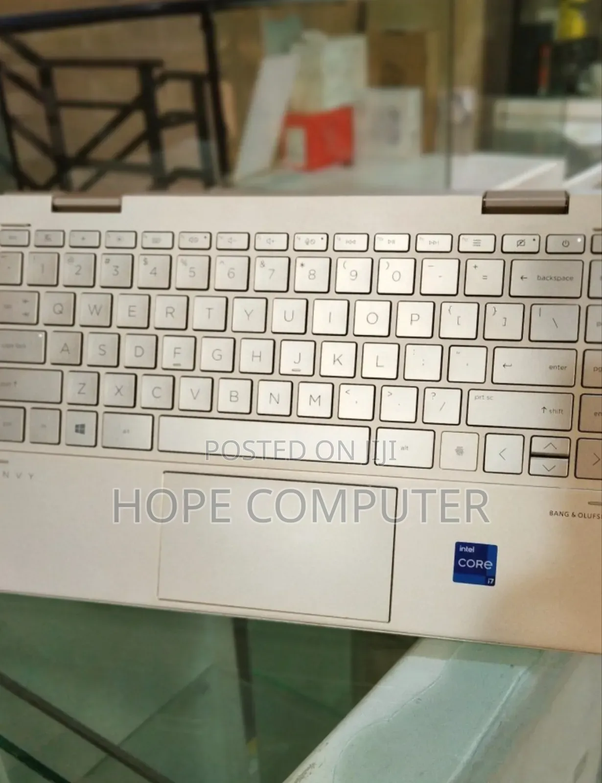 New Laptop HP Envy X360 8GB Intel Core I7 SSD 1T