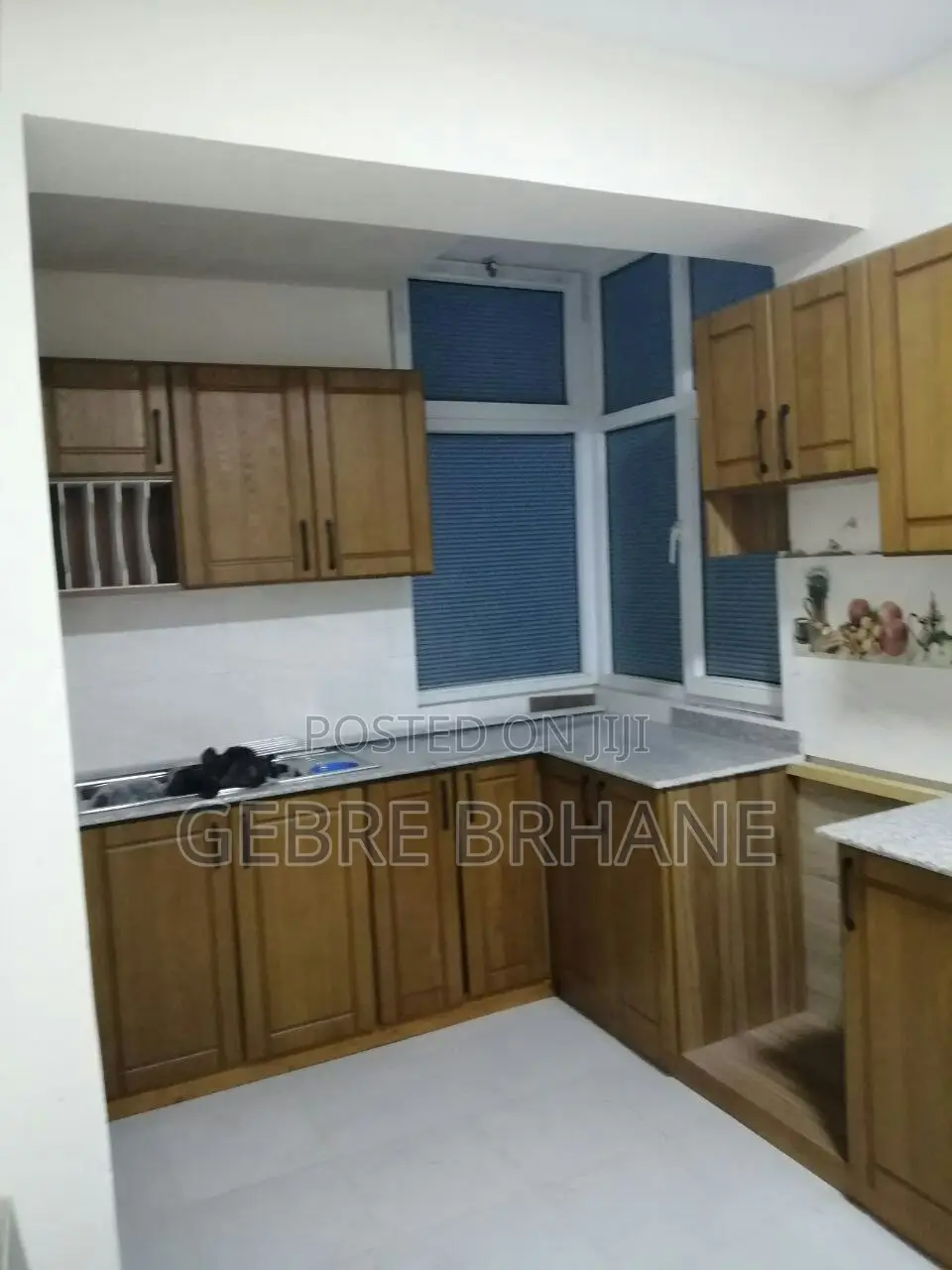 5bdrm Apartment in Apartment, Yeka for rent