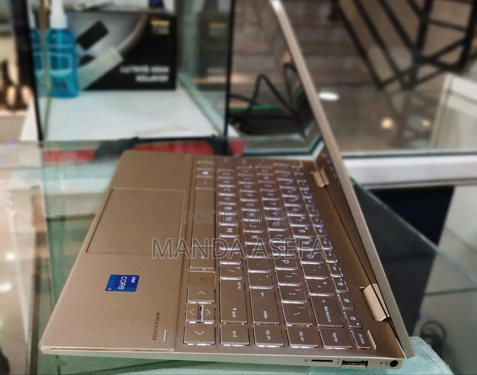 New Laptop HP Envy X360 8GB Intel Core I7 SSD 1T