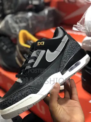 Jordan 3 Black Sneakers