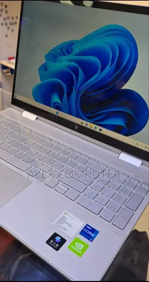 New Laptop HP Envy x360 16GB Intel Core i7 SSD 512GB
