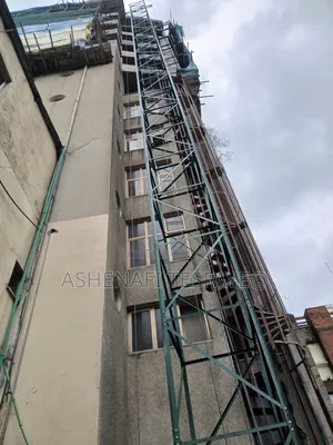 Photo - Construction Left