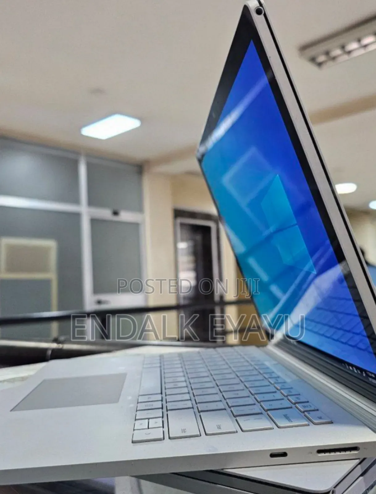 New Laptop Microsoft Surface Book 3 16GB Intel Core I7 SSD 256GB