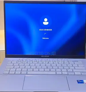 New Laptop Asus ZenBook 13 UX331UN 16GB Intel Core I7 SSD 1T