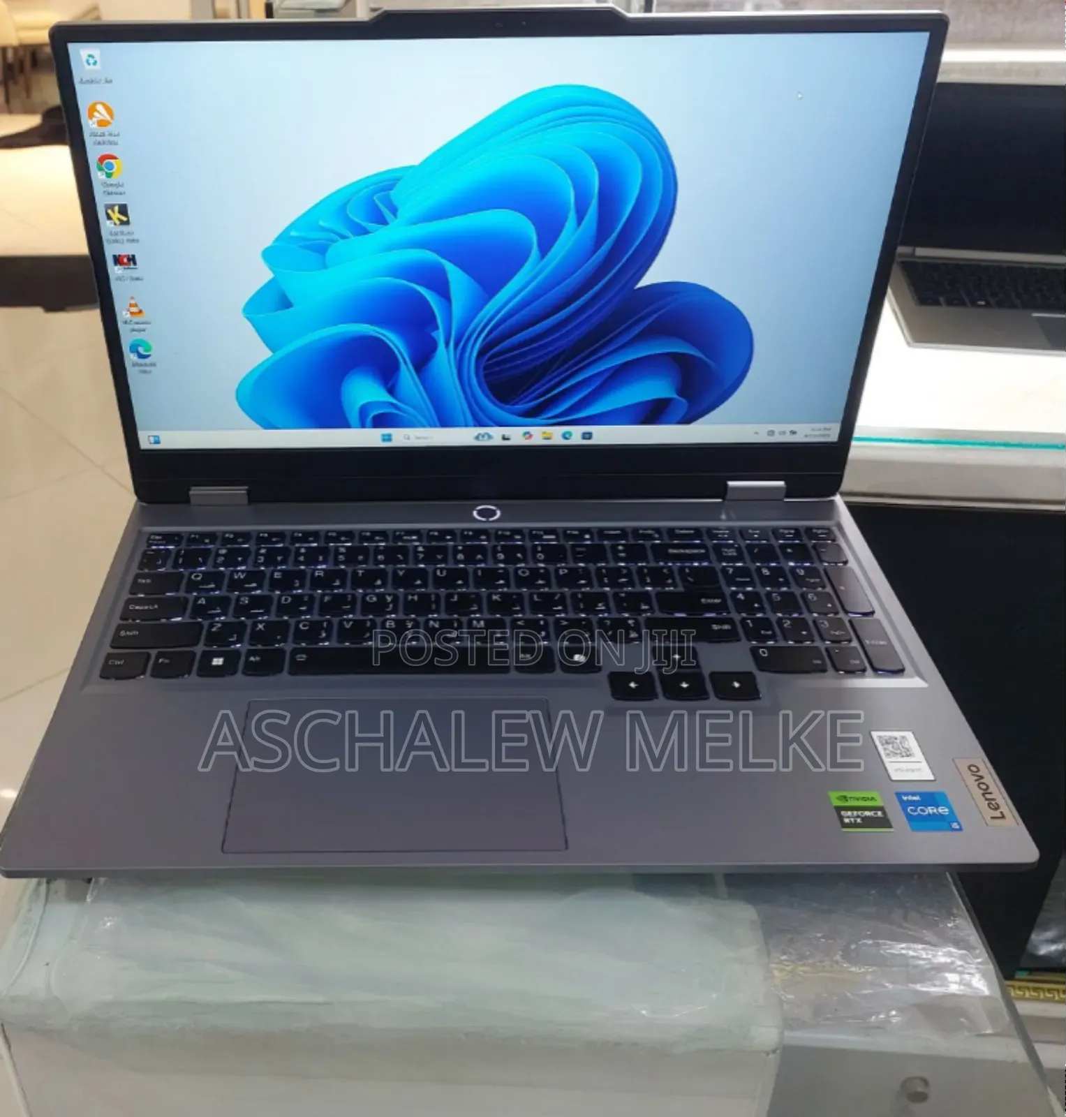 New Laptop Lenovo LOQ 15IRH8 16GB Intel Core I5 SSD 512GB
