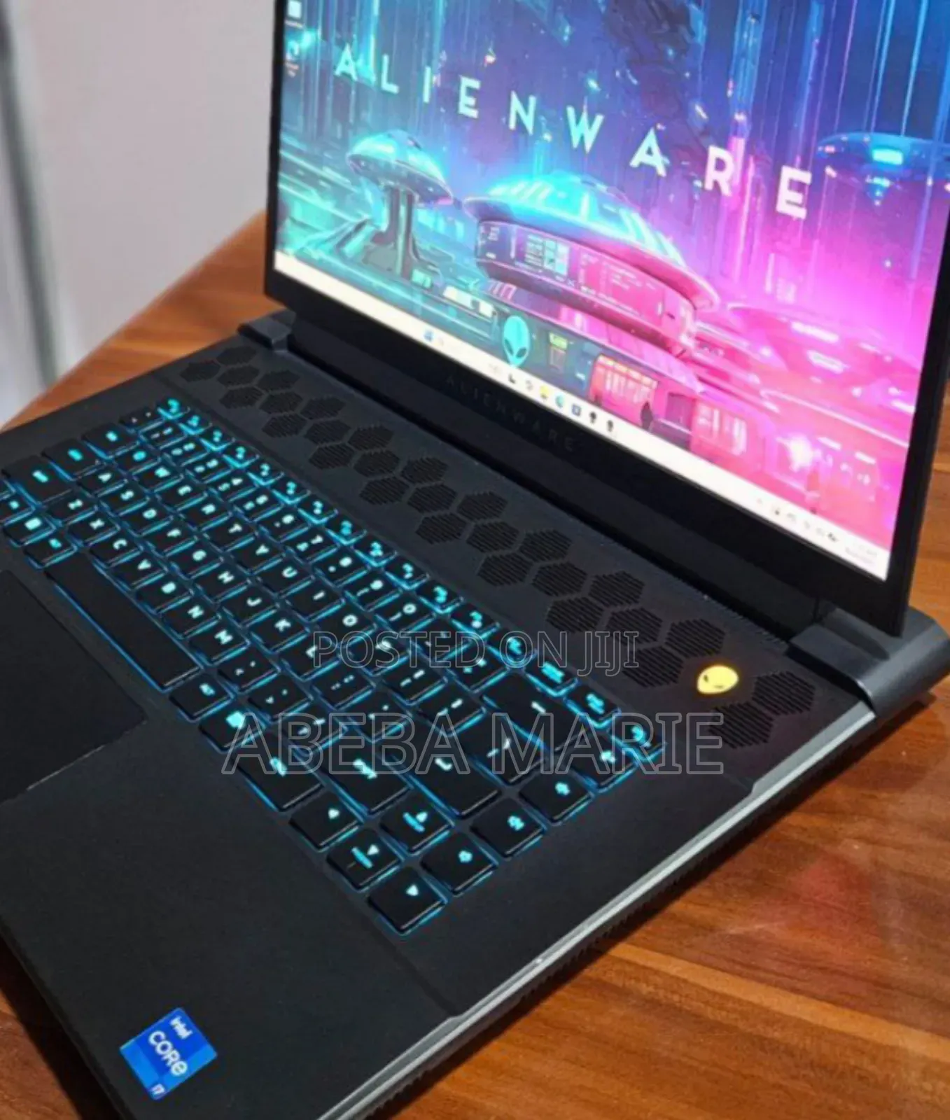 New Laptop Alienware M17x R2 16GB Intel Core I7 SSD 1T
