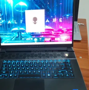 New Laptop Alienware M17x R2 16GB Intel Core I7 SSD 1T