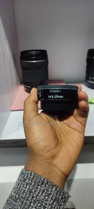 Photo - Canon 24mm Fixed Lens