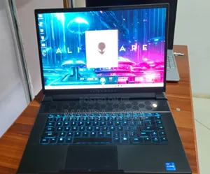 New Laptop Alienware M17x R2 16GB Intel Core I7 SSD 1T