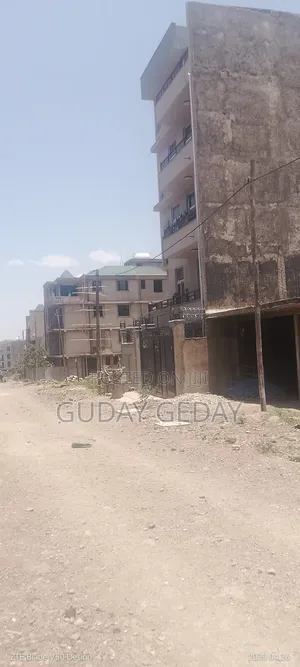 4bdrm Block of Flats in Akaky Kaliti for sale