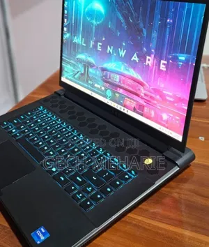 New Laptop Alienware M17x R2 16GB Intel Core I7 SSD 1T