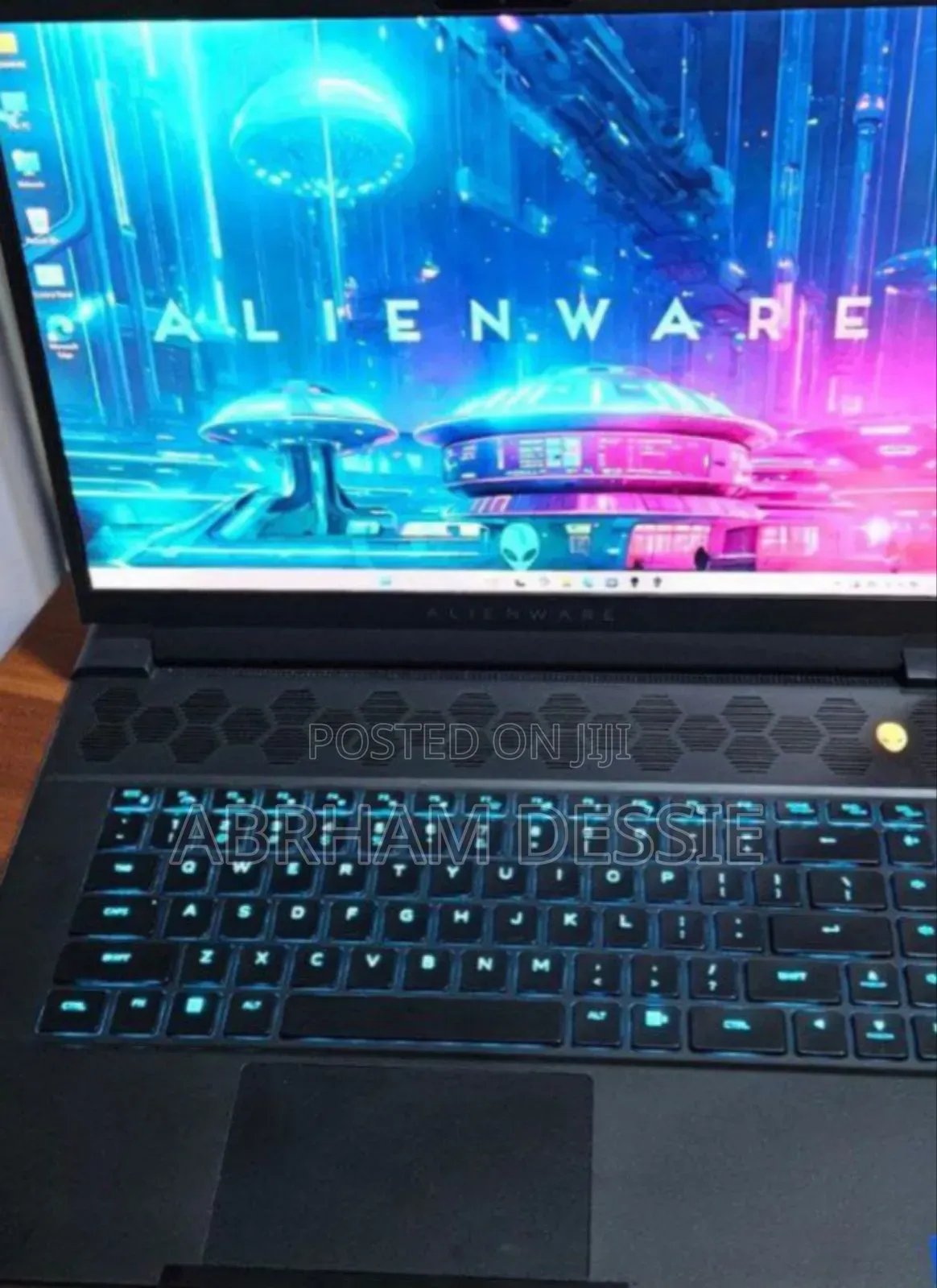New Laptop Alienware Area-51m 16GB Intel Core I7 SSD 1T