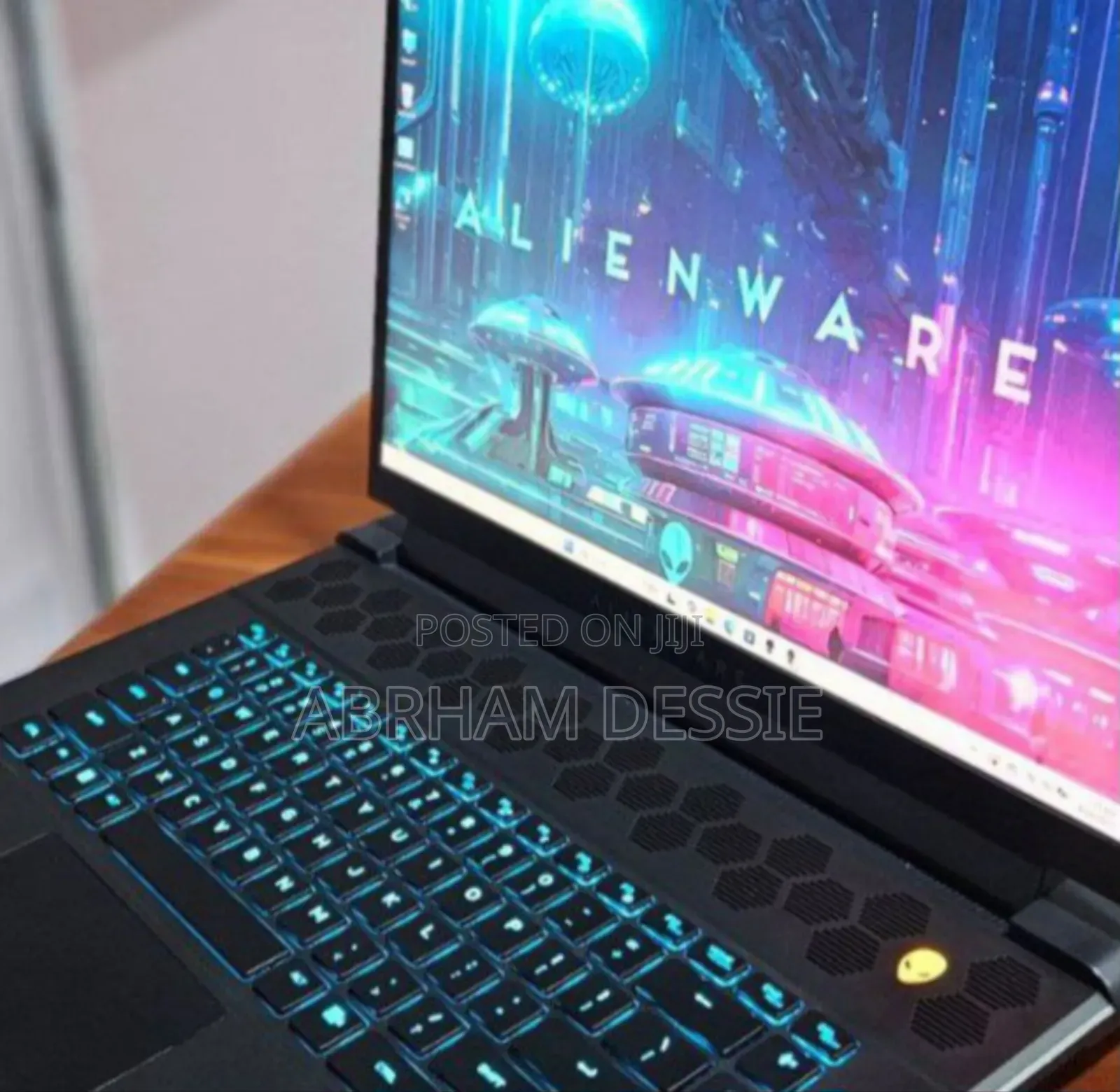 New Laptop Alienware Area-51m 16GB Intel Core I7 SSD 1T