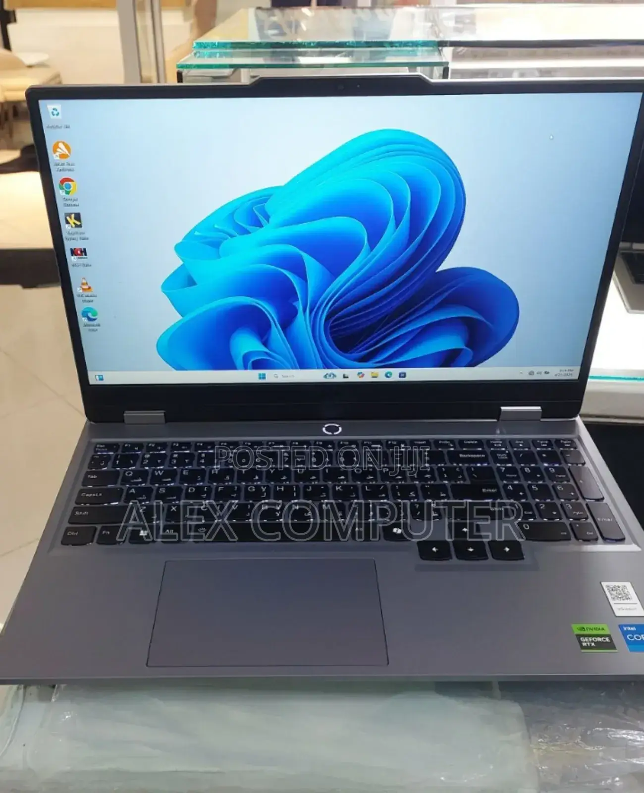 New Laptop Lenovo LOQ 15ARP9 16GB Intel Core I5 SSD 512GB