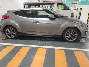 Photo - Hyundai Veloster Automatic 2012 Gray