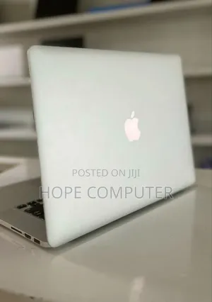 New Laptop Apple MacBook Pro 2015 16GB Intel Core I7 SSD 256GB