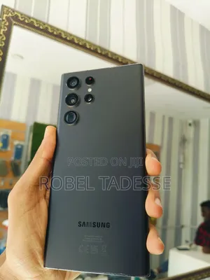 Photo - Samsung Galaxy S22 Ultra 5G 256 GB Black