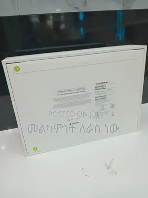 New Laptop Apple MacBook Air 2024 M3 13-Inch 16GB Apple M3 SSD 256GB