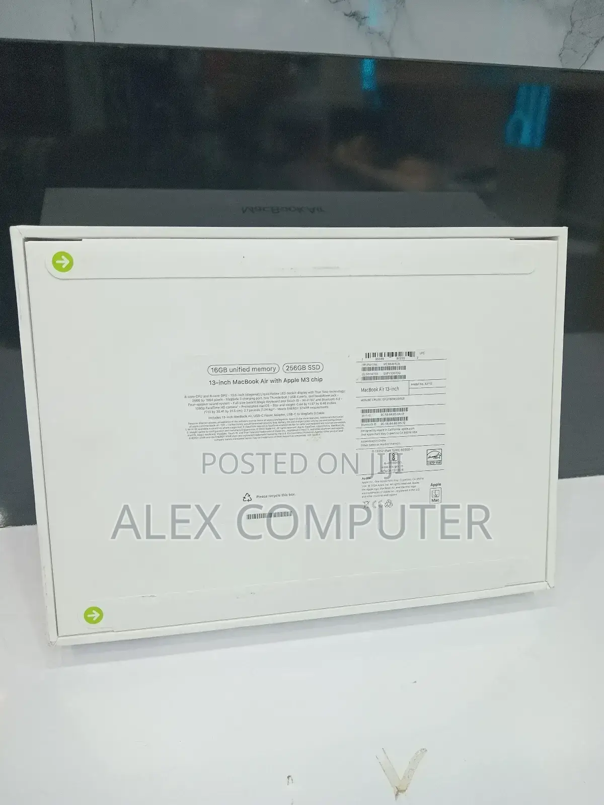 New Laptop Apple MacBook Air 2024 M3 13-Inch 16GB Apple M3 SSD 256GB
