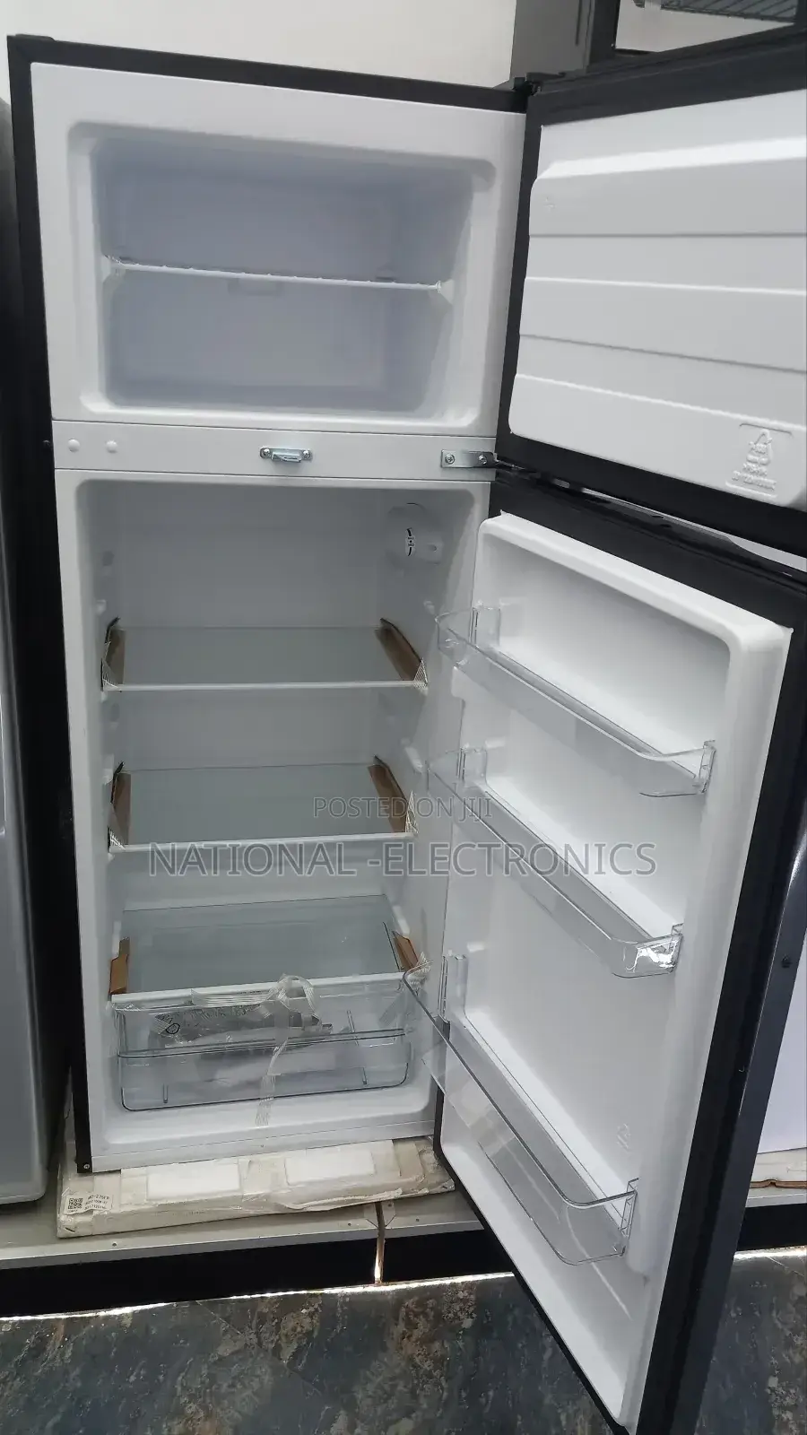 Comfee Refrigerator 275