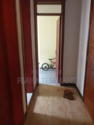 5bdrm House in Villa, Bole for rent