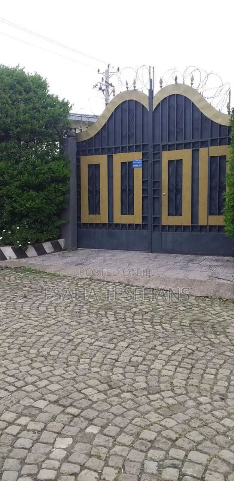 5bdrm House in Villa, Bole for rent