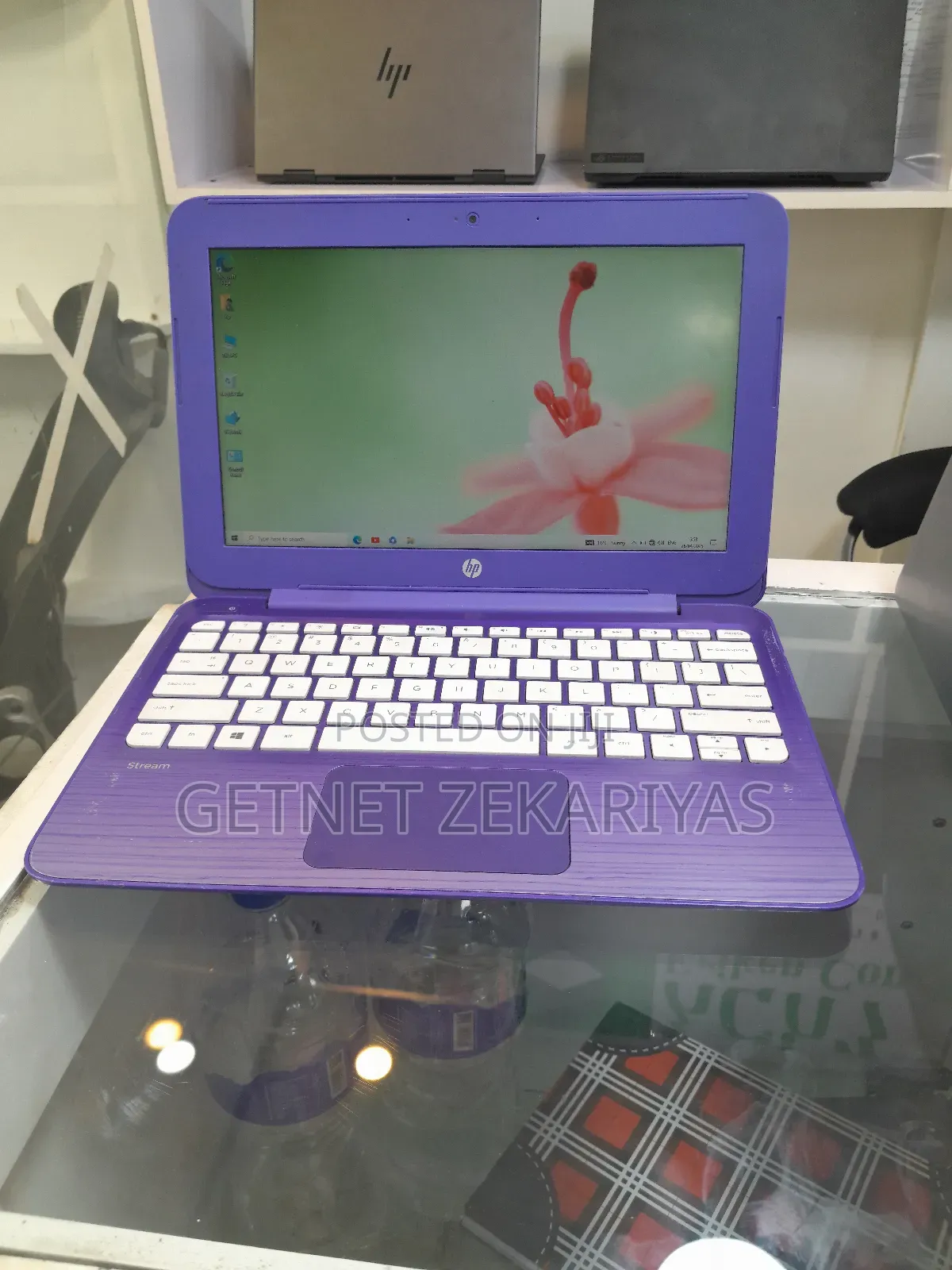 New Laptop HP Stream Notebook 2GB Intel Pentium SSD 32GB