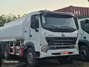 Photo - Sino Fuel Truck(Bote)