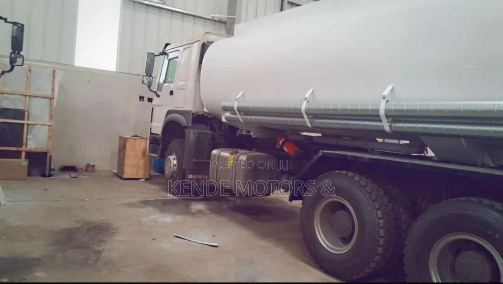 Sino Fuel Truck(Bote)