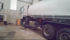 Sino Fuel Truck(Bote)