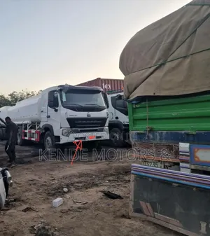 Sino Fuel Truck(Bote)