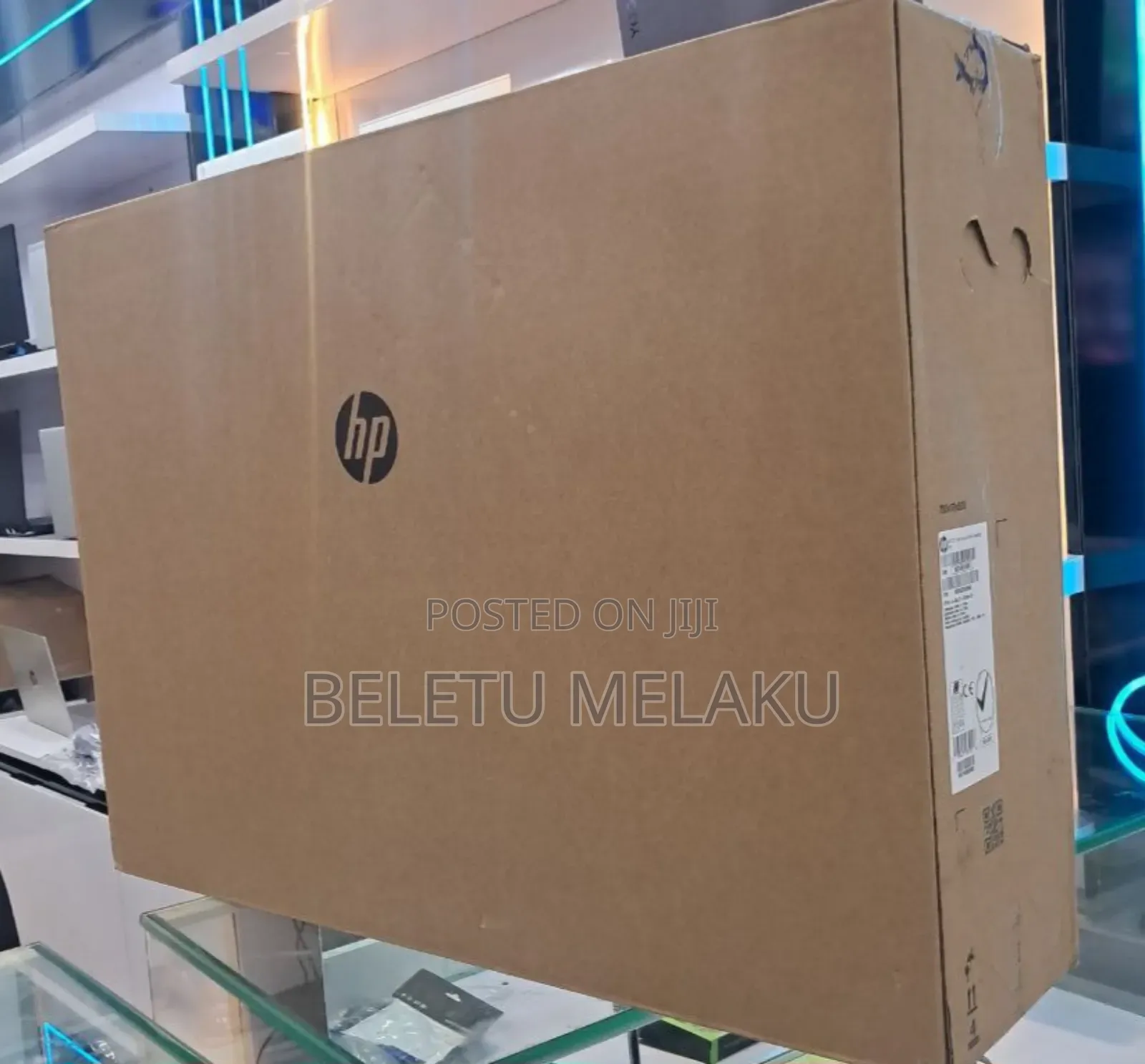 New HP 200 G4 22 All-in-One 8GB Intel Core I7 SSD 512GB