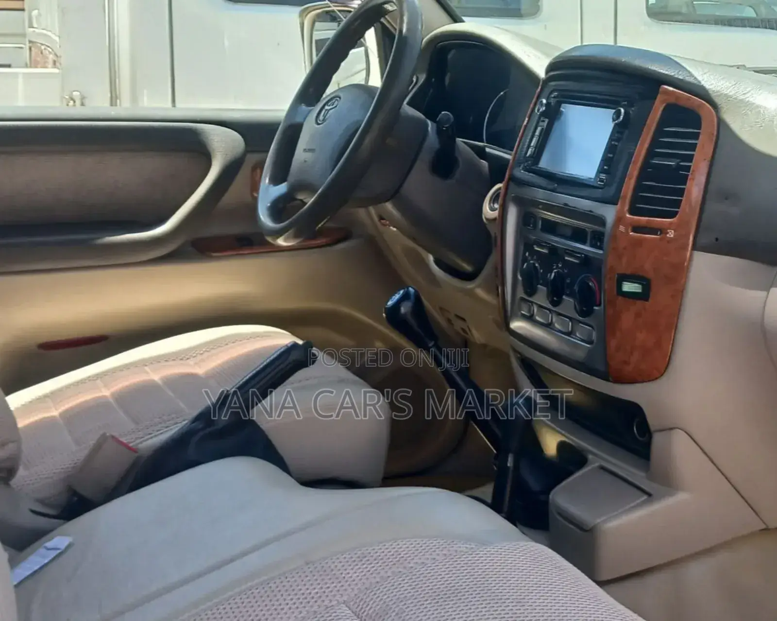 Toyota Land Cruiser 2006 White