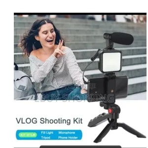 **"Perfect for Vlogging, Tiktok, Youtube Live Streams!"**