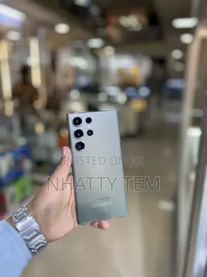 Photo - Samsung Galaxy S23 Ultra 256 GB Green